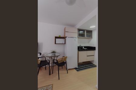 Cozinha de kitnet/studio para alugar com 1 quarto, 25m² em Chácara Inglesa, São Paulo