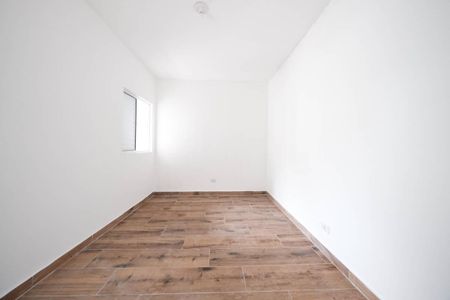 Quarto 1 de casa para alugar com 2 quartos, 45m² em Burgo Paulista, São Paulo