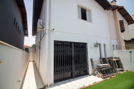 Casa para alugar com 189m², 3 quartos e 2 vagasCorredor