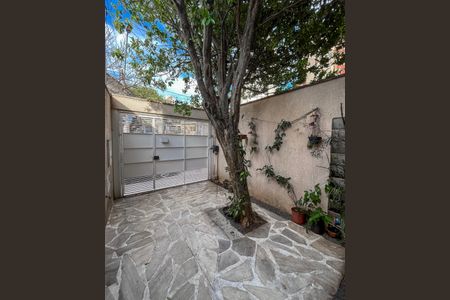 Casa à venda com 83m², 2 quartos e 1 vagaGaragem