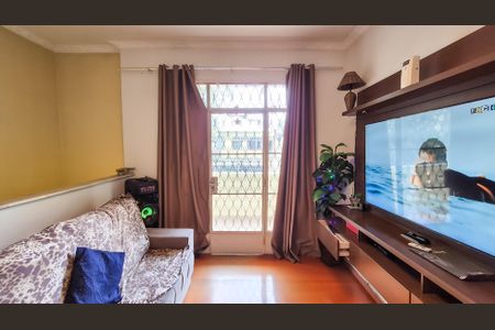 Casa à venda com 70m², 2 quartos e 1 vagaSala