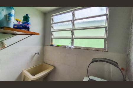 Casa à venda com 70m², 2 quartos e 1 vagaÁrea de serviço