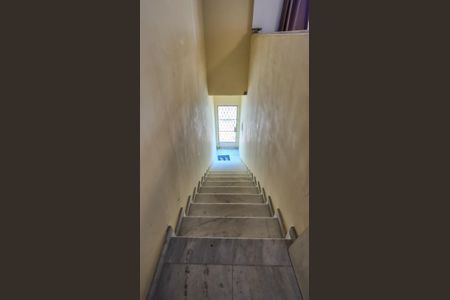 Casa à venda com 70m², 2 quartos e 1 vagaAcesso visto de cima para o imóvel