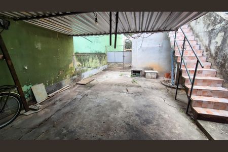 Casa à venda com 70m², 2 quartos e 1 vagaQuintal e garagem