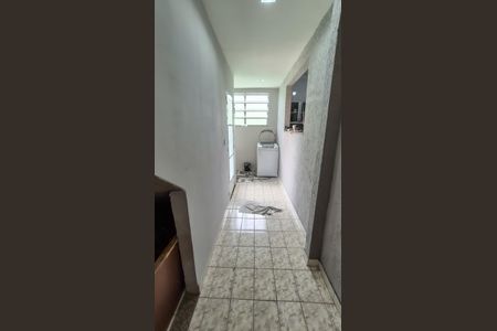 Casa à venda com 70m², 2 quartos e 1 vagaÁrea de serviço