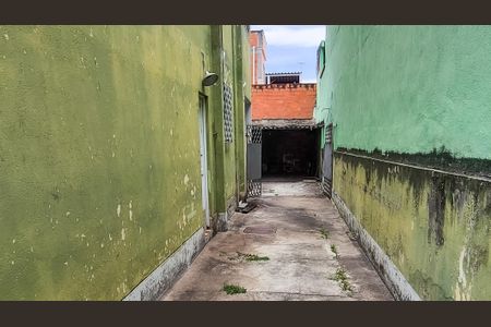 Casa à venda com 70m², 2 quartos e 1 vagaQuintal e garagem