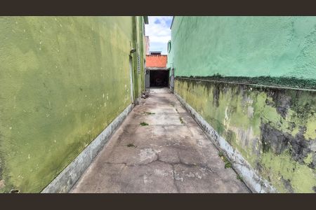 Casa à venda com 70m², 2 quartos e 1 vagaQuintal e garagem
