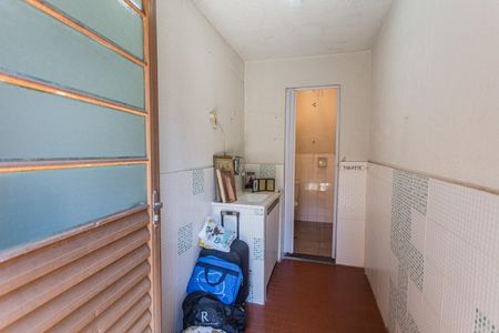 Casa para alugar com 290m², 7 quartos e 1 vaga Casa para alugar com 290m², 7 quartos e 1 vagaBanheiro de serviço