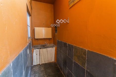 Casa para alugar com 290m², 7 quartos e 1 vaga Casa para alugar com 290m², 7 quartos e 1 vagaÁrea de Serviço