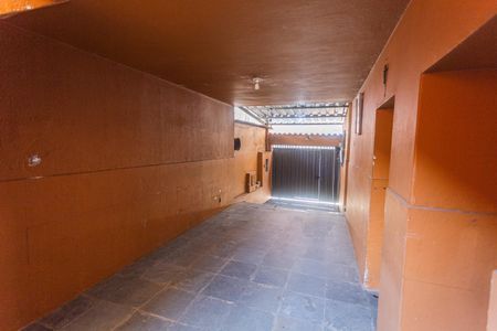 Casa para alugar com 290m², 7 quartos e 1 vaga Casa para alugar com 290m², 7 quartos e 1 vagaGaragem/Entrada