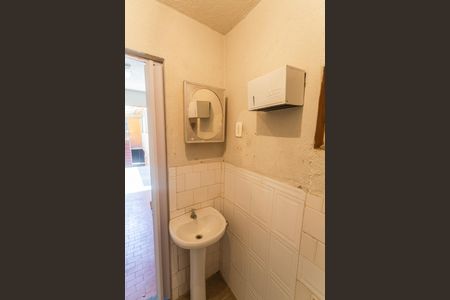 Casa para alugar com 290m², 7 quartos e 1 vaga Casa para alugar com 290m², 7 quartos e 1 vagaBanheiro de serviço