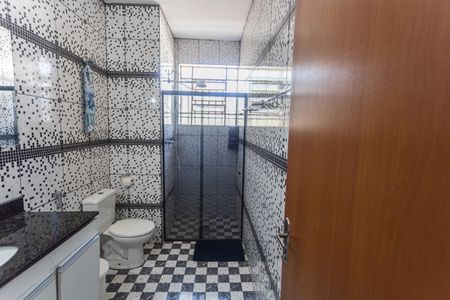 Casa para alugar com 290m², 7 quartos e 1 vaga Casa para alugar com 290m², 7 quartos e 1 vagaBanheiro Social