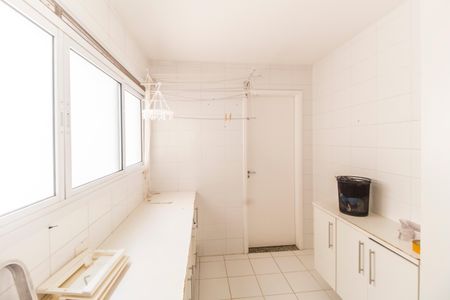 Apartamento para alugar com 158m², 3 quartos e 3 vagasÁrea de Serviço