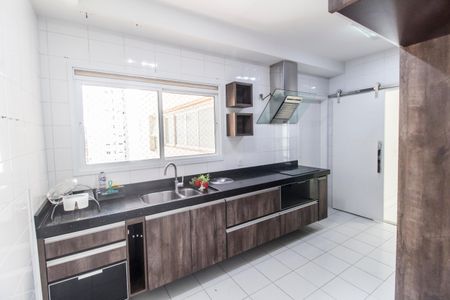 Apartamento para alugar com 158m², 3 quartos e 3 vagasCozinha