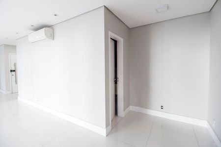 Apartamento para alugar com 158m², 3 quartos e 3 vagasEscritório