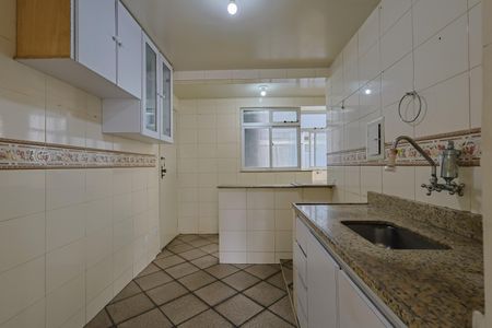Apartamento à venda com 58m², 2 quartos e 1 vagaCozinha e Área de Serviço