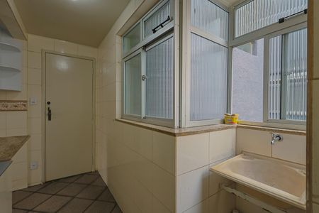 Apartamento à venda com 58m², 2 quartos e 1 vagaCozinha e Área de Serviço