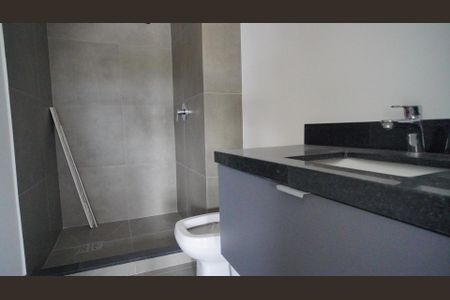 Studio para alugar com 35m², 1 quarto e 1 vaga Studio para alugar com 35m², 1 quarto e 1 vagaBanheiro