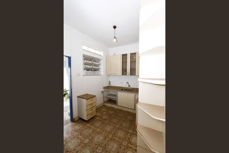 Casa à venda com 320m², 5 quartos e 2 vagasCozinha