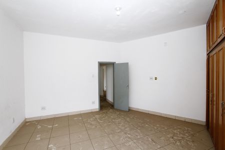 Casa à venda com 320m², 5 quartos e 2 vagasQuarto 3
