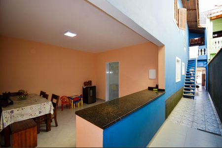 Casa à venda com 150m², 3 quartos e 2 vagasÁrea de Serviço