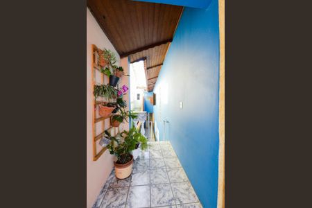 Casa à venda com 150m², 3 quartos e 2 vagasCorredor Lateral 