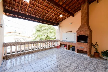 Casa à venda com 150m², 3 quartos e 2 vagasVaranda