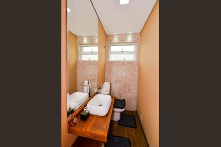 Casa à venda com 150m², 3 quartos e 2 vagasLavabo