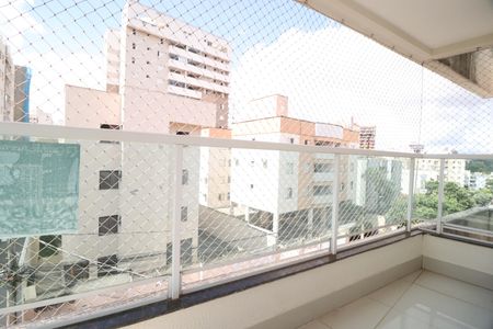 Apartamento para alugar com 156m², 4 quartos e 2 vagasQuarto 3 - Suíte - Sacada