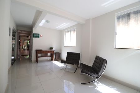 Apartamento para alugar com 156m², 4 quartos e 2 vagasHall social