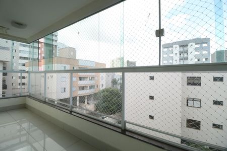 Apartamento para alugar com 156m², 4 quartos e 2 vagasSacada