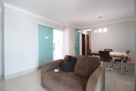 Apartamento para alugar com 156m², 4 quartos e 2 vagasSala