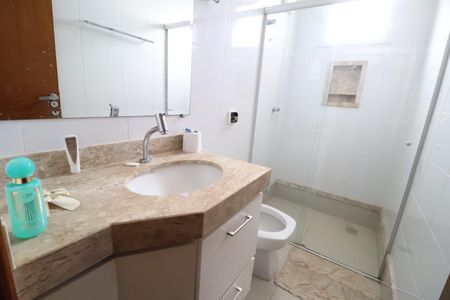Apartamento para alugar com 156m², 4 quartos e 2 vagasBanheiro Social