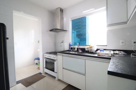 Apartamento para alugar com 156m², 4 quartos e 2 vagasCozinha