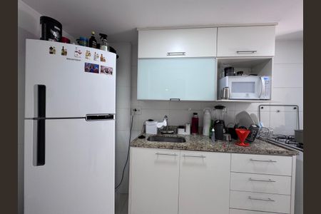 Apartamento à venda com 72m², 2 quartos e 2 vagasCozinha e Área de Serviço
