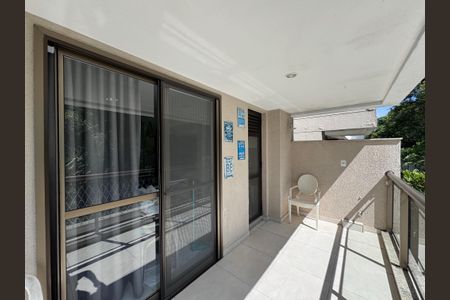 Apartamento à venda com 72m², 2 quartos e 2 vagasVaranda