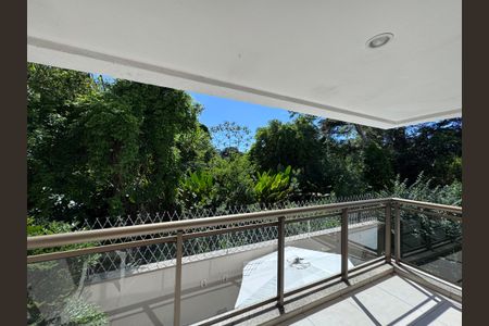 Apartamento à venda com 72m², 2 quartos e 2 vagasVaranda