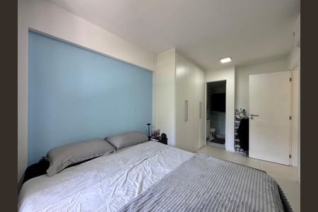 Apartamento à venda com 72m², 2 quartos e 2 vagasSuíte