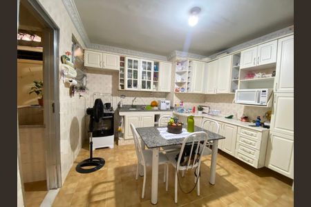 Apartamento à venda com 88m², 2 quartos e 1 vagaCozinha