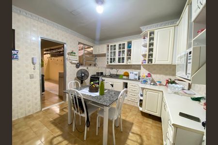 Apartamento à venda com 88m², 2 quartos e 1 vagaCozinha