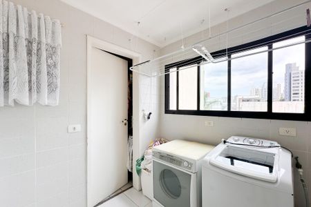 Apartamento à venda com 153m², 4 quartos e 2 vagasÁrea de Serviço