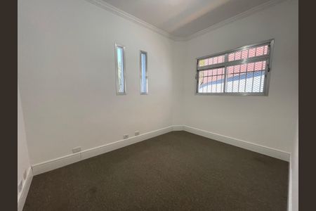 Casa para alugar com 250m², 6 quartos e 5 vagas Casa para alugar com 250m², 6 quartos e 5 vagasQuarto 4