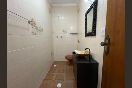 Casa para alugar com 250m², 6 quartos e 5 vagas Casa para alugar com 250m², 6 quartos e 5 vagasBanheiro 6