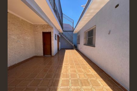 Casa para alugar com 250m², 6 quartos e 5 vagas Casa para alugar com 250m², 6 quartos e 5 vagasQuintal