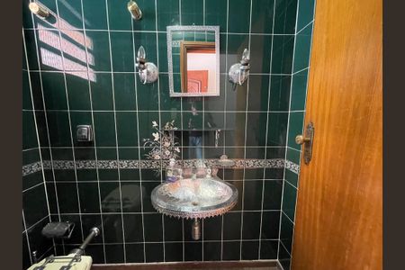 Casa para alugar com 250m², 6 quartos e 5 vagas Casa para alugar com 250m², 6 quartos e 5 vagasBanheiro 1