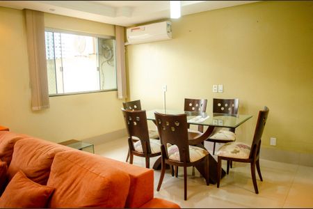 Apartamento para alugar com 3 quartos, 99m² em Setor Aeroporto, Goiânia