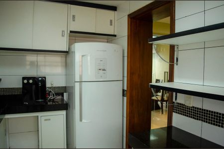 Apartamento para alugar com 3 quartos, 99m² em Setor Aeroporto, Goiânia