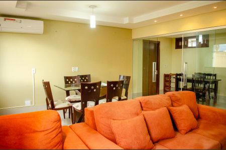 Apartamento para alugar com 3 quartos, 99m² em Setor Aeroporto, Goiânia