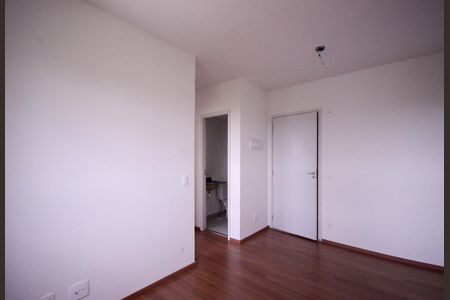 Apartamento para alugar com 38m², 2 quartos e sem vaga Apartamento para alugar com 38m², 2 quartos e sem vagaSala