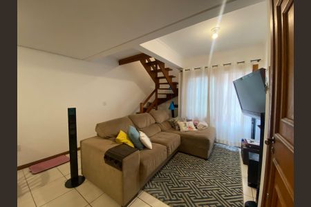 Sala  de casa de condomínio para alugar com 2 quartos, 194m² em Camaquã, Porto Alegre